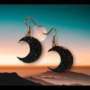 **SOLD Moon agate crystal earrings